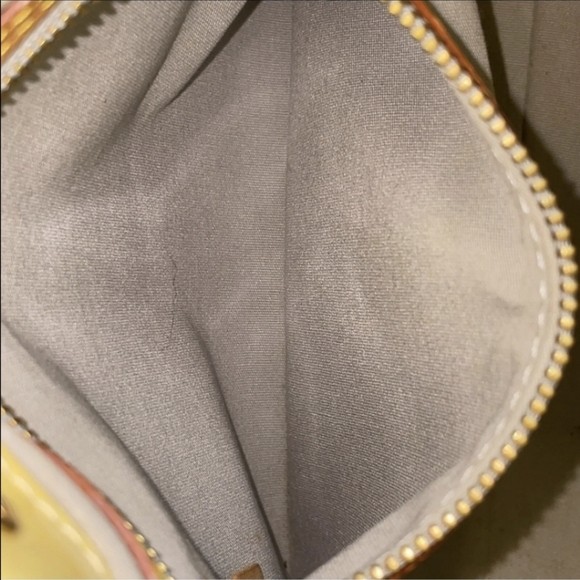 Authentic Louis Vuitton Vernis Yellow Reade PM Hand Bag with LV luggage tag - Picture 11 of 15